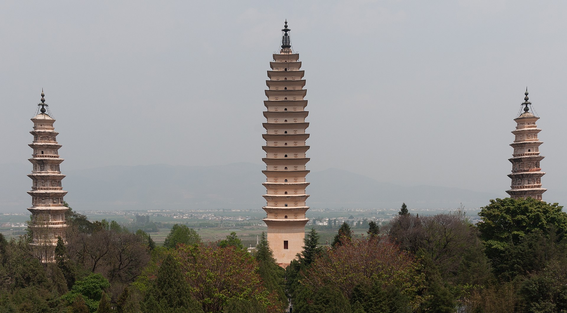 Erhai Lake and the Three Pagodas of Dali
